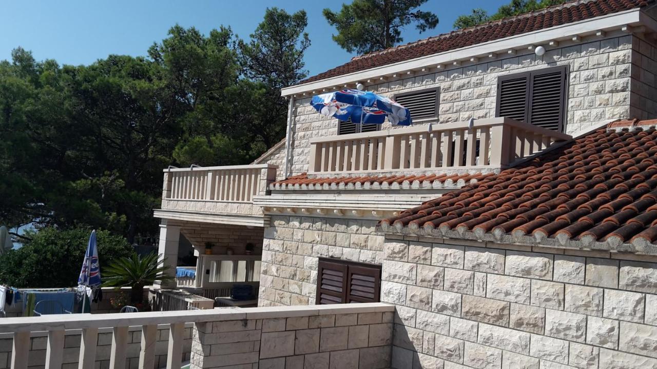 Beachfront House Pope B&B Selca  Dış mekan fotoğraf